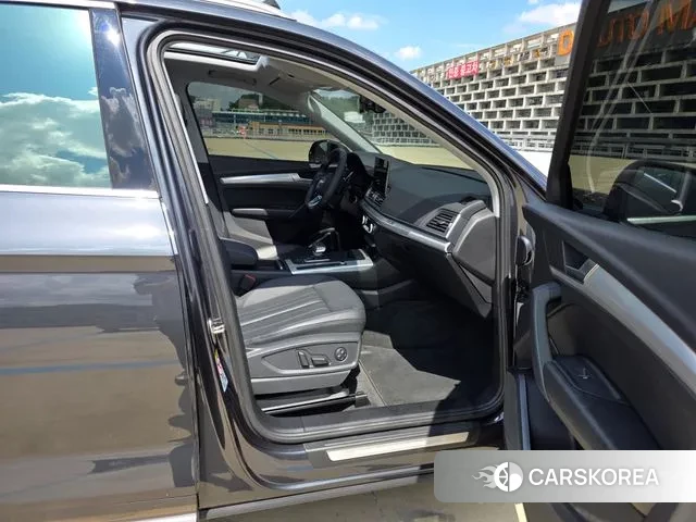 Audi Q5 (FY) 2022 Серый из Кореи, фото 5