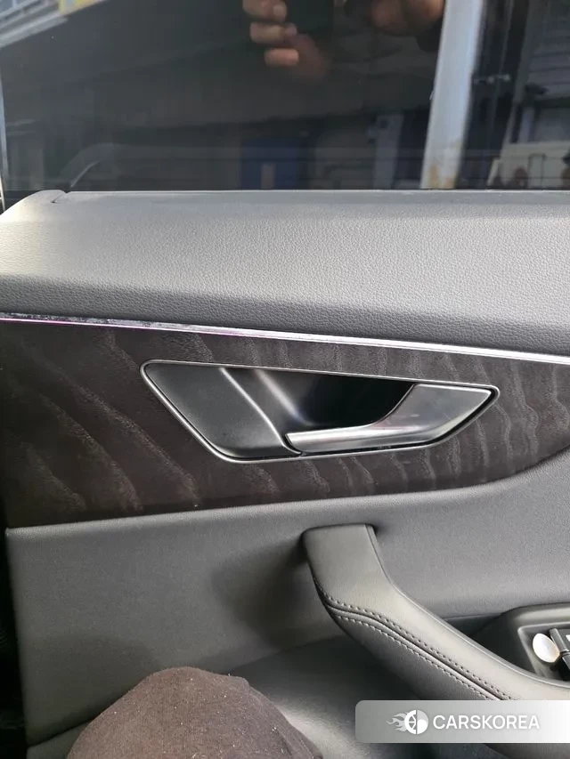 Audi Q8 (4M) 2023 Черный из Кореи, фото 5