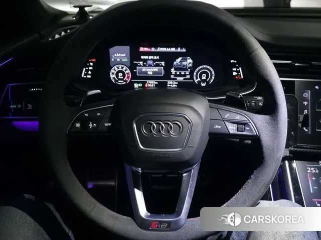 Audi RSQ8 (4M) 2025 Черный из Кореи, фото 5