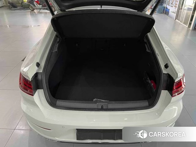 Volkswagen CC 2021 Белый из Китая, фото 5