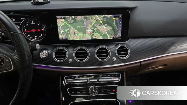 Mercedes-Benz E-Class W213 2018 Синий из Кореи, фото 5