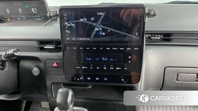 Hyundai Staria 2023 Серебряный из Кореи, фото 5