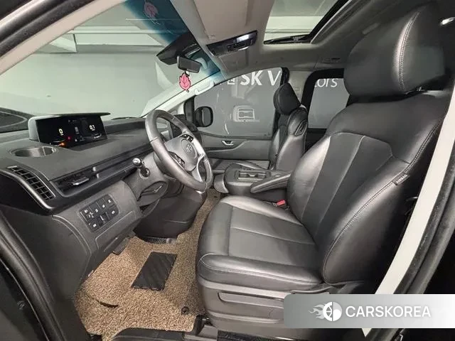 Hyundai Staria 2023 Черный из Кореи, фото 5