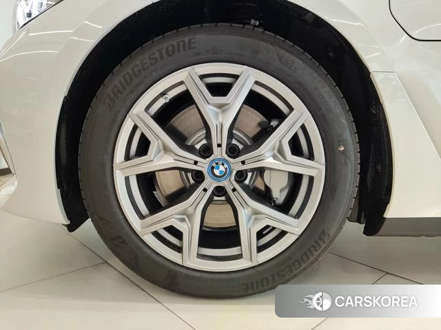 BMW i3 2025 Белый из Китая, фото 5