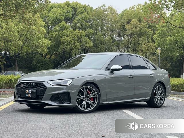 Audi S4 2023 Темно-серый из Китая, фото 5