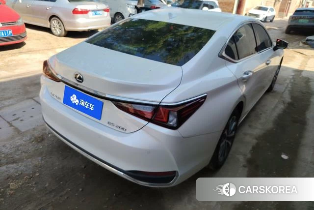Lexus ES 2024 Белый из Китая, фото 5