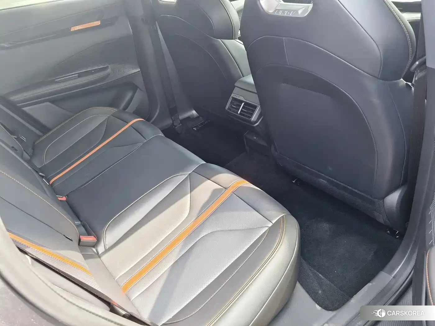 Chang'an UNI-V 2024 Silver/gray из Китая, фото 5