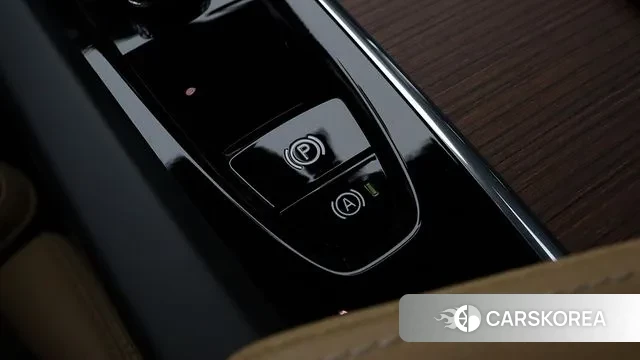 Volvo V60 Cross-Country 2nd Generation 2024 Белый из Кореи, фото 5