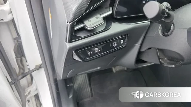 Kia Di Ol Nu Niro 2022 Белый из Кореи, фото 5