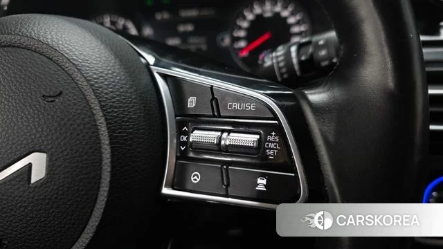 Kia Seltos 2022 Белый из Кореи, фото 5