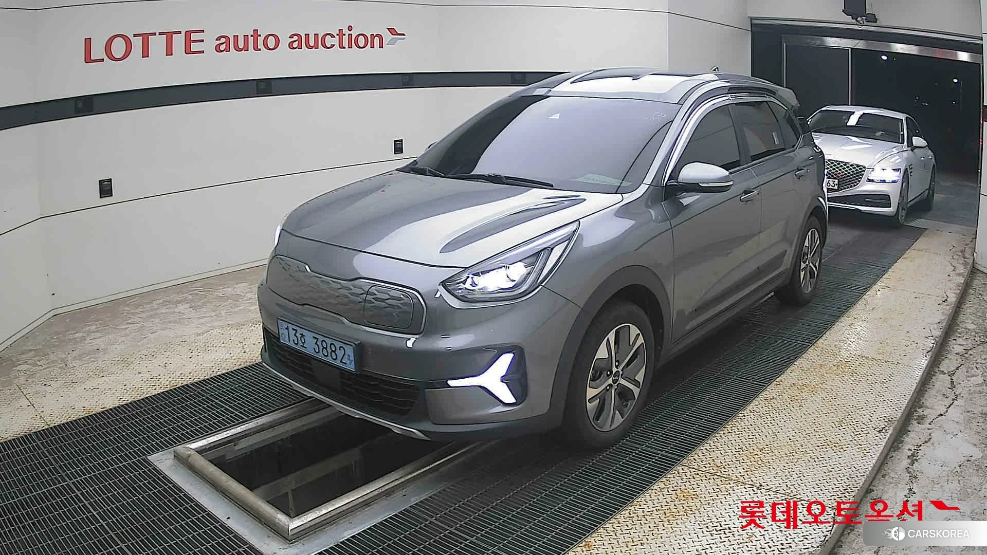 Kia Niro Plus 2023 Astro Grey из Кореи, фото 5