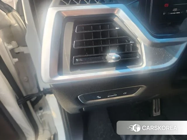 BMW X7 (G07) 2024 Белый из Кореи, фото 5