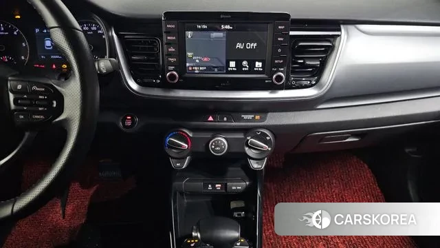 Kia Stonic 2019 Белый из Кореи, фото 5