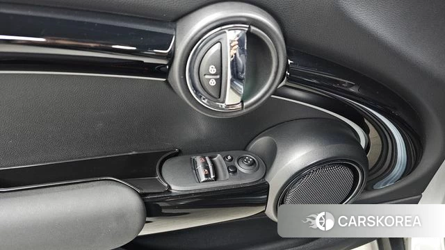 Mini Cooper 2023 Серебристо-серый из Кореи, фото 5