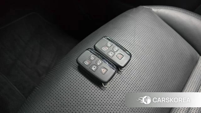 Land Rover Discovery Sports 2018 Белый из Кореи, фото 5