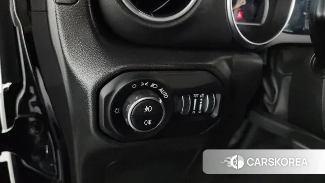 Jeep Wrangler (JL) id 3082970 из Кореи 5