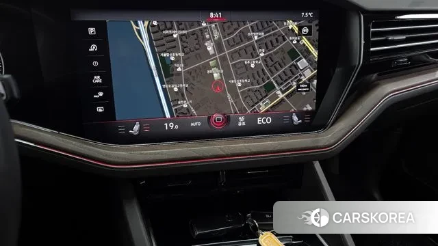 Volkswagen Touareg 3rd generation 2020 Серый из Кореи, фото 5