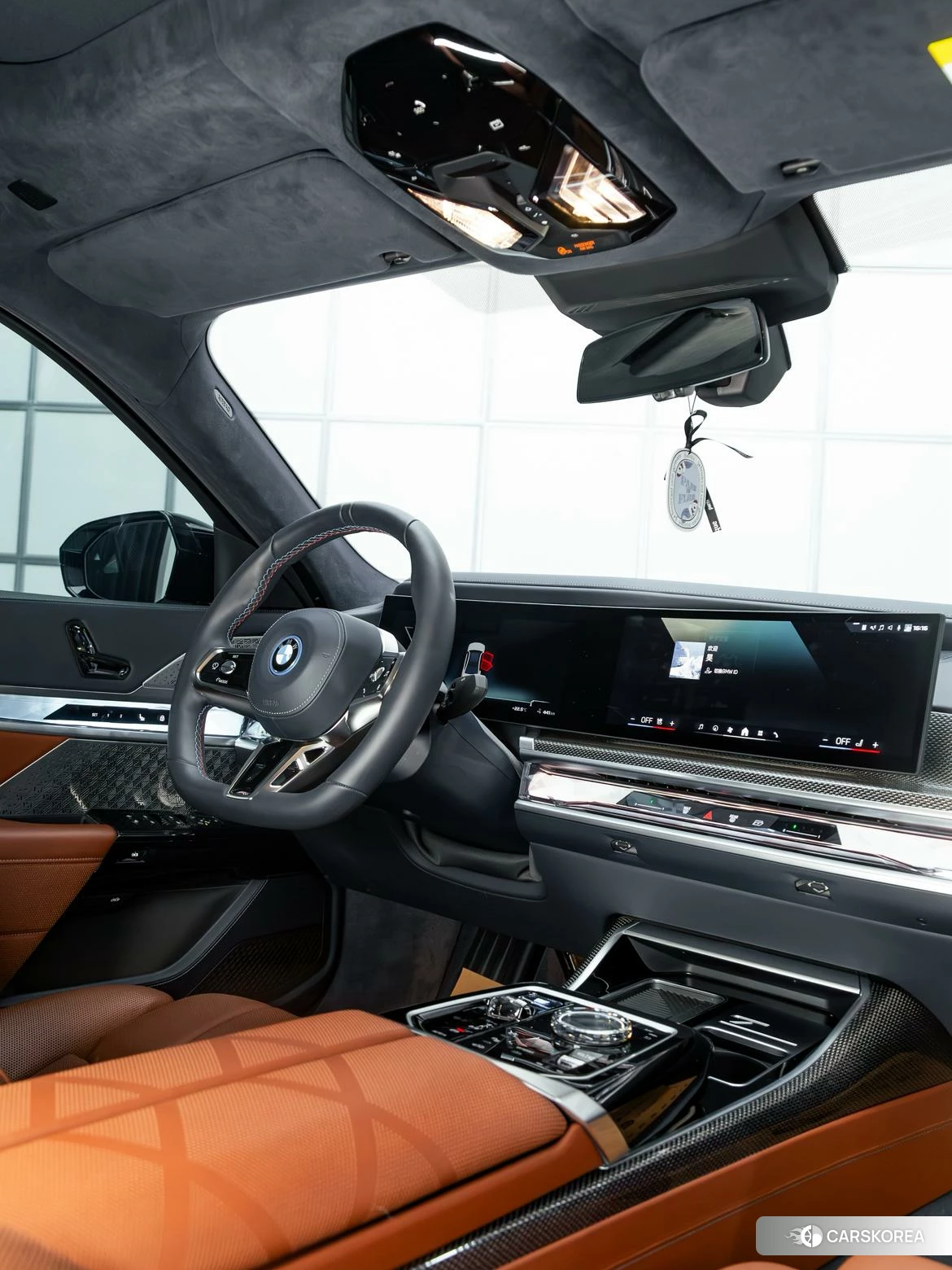 BMW i7 2023 Белый из Китая, фото 5