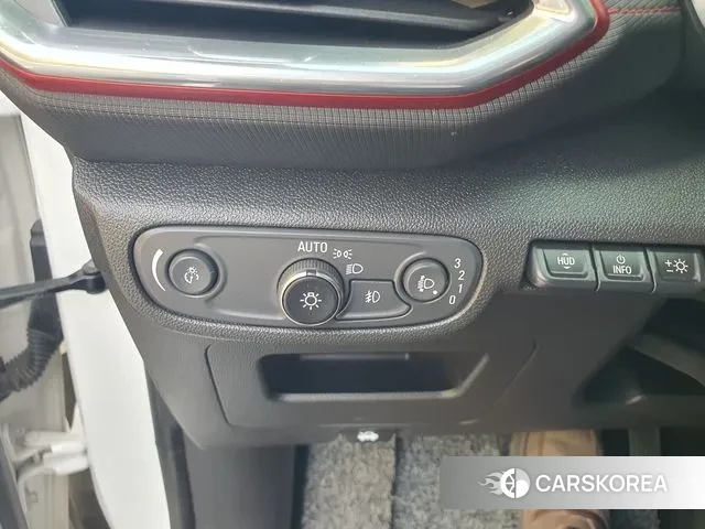 Chevrolet (GM Daewoo) Trailblazer 2020 Белый из Кореи, фото 5