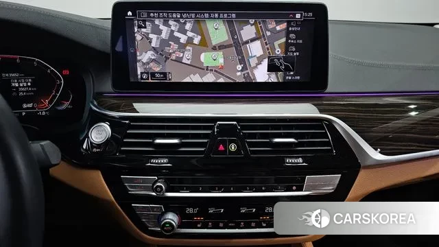 BMW 5 Series (G30) 2021 Белый из Кореи, фото 5