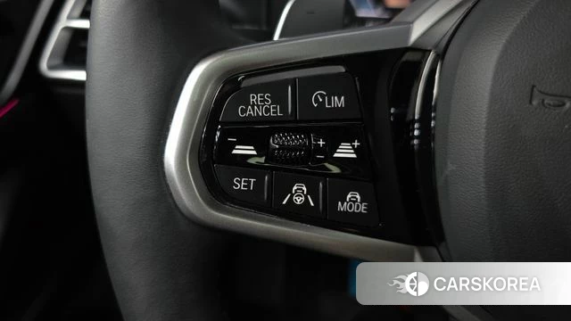 BMW 4 Series (G22) 2025 Светло-серебряный цвет из Кореи, фото 5