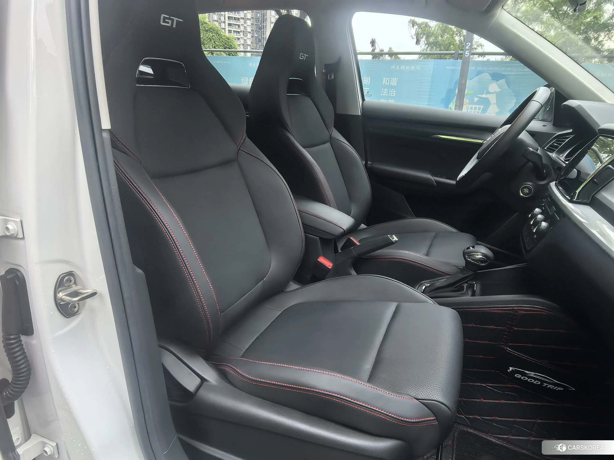 Skoda Komik GT 2022 Белый из Китая, фото 5