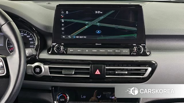 Kia Seltos 2022 Белый из Кореи, фото 5