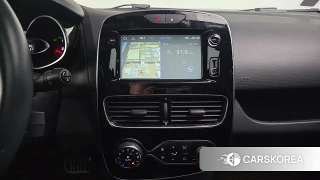 Renault Korea (Samsung) Clio 2019 Красный из Кореи, фото 5