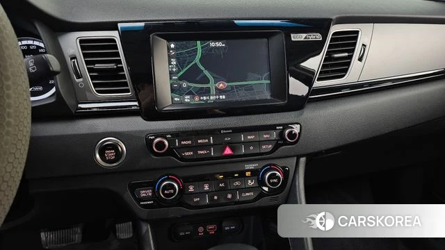 Kia Niro 2018 Белый из Кореи, фото 5