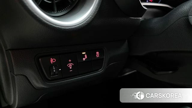 Kia The New K3 2nd generation 2022 Белый из Кореи, фото 5