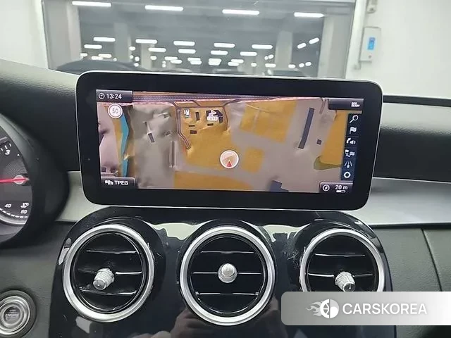 Mercedes-Benz C-Class W205 2019 Белый из Кореи, фото 5