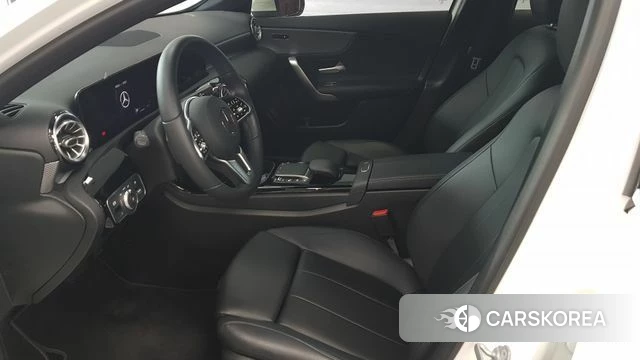 Mercedes-Benz A-Class W177 2021 Белый из Кореи, фото 5