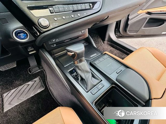 Lexus ES 2022 Черный из Китая, фото 5