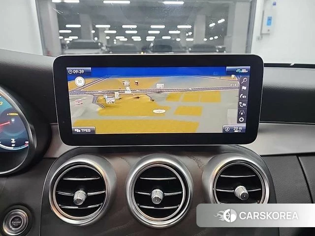 Mercedes-Benz C-Class W205 2021 Белый из Кореи, фото 5