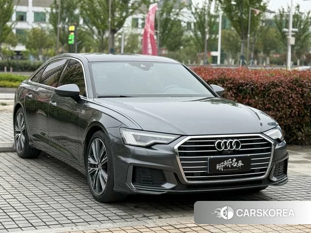 Audi A6L 2021 Темно-серый из Китая, фото 5