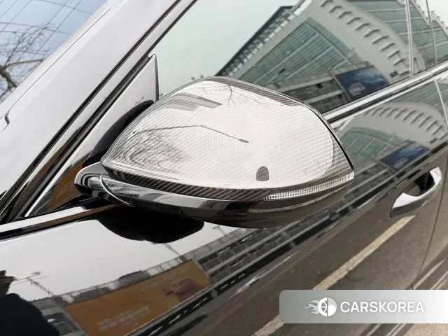 Lamborghini Urus 2023 Черный из Кореи, фото 5