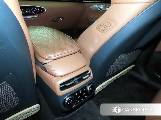 Genesis GV70 2023 Белый из Кореи, фото 5