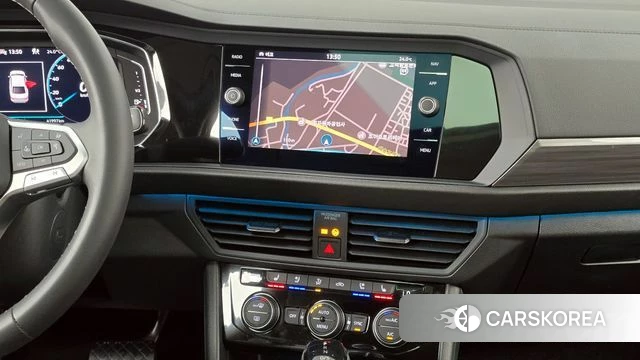 Volkswagen 7th Generation of Jetta 2023 Белый из Кореи, фото 5