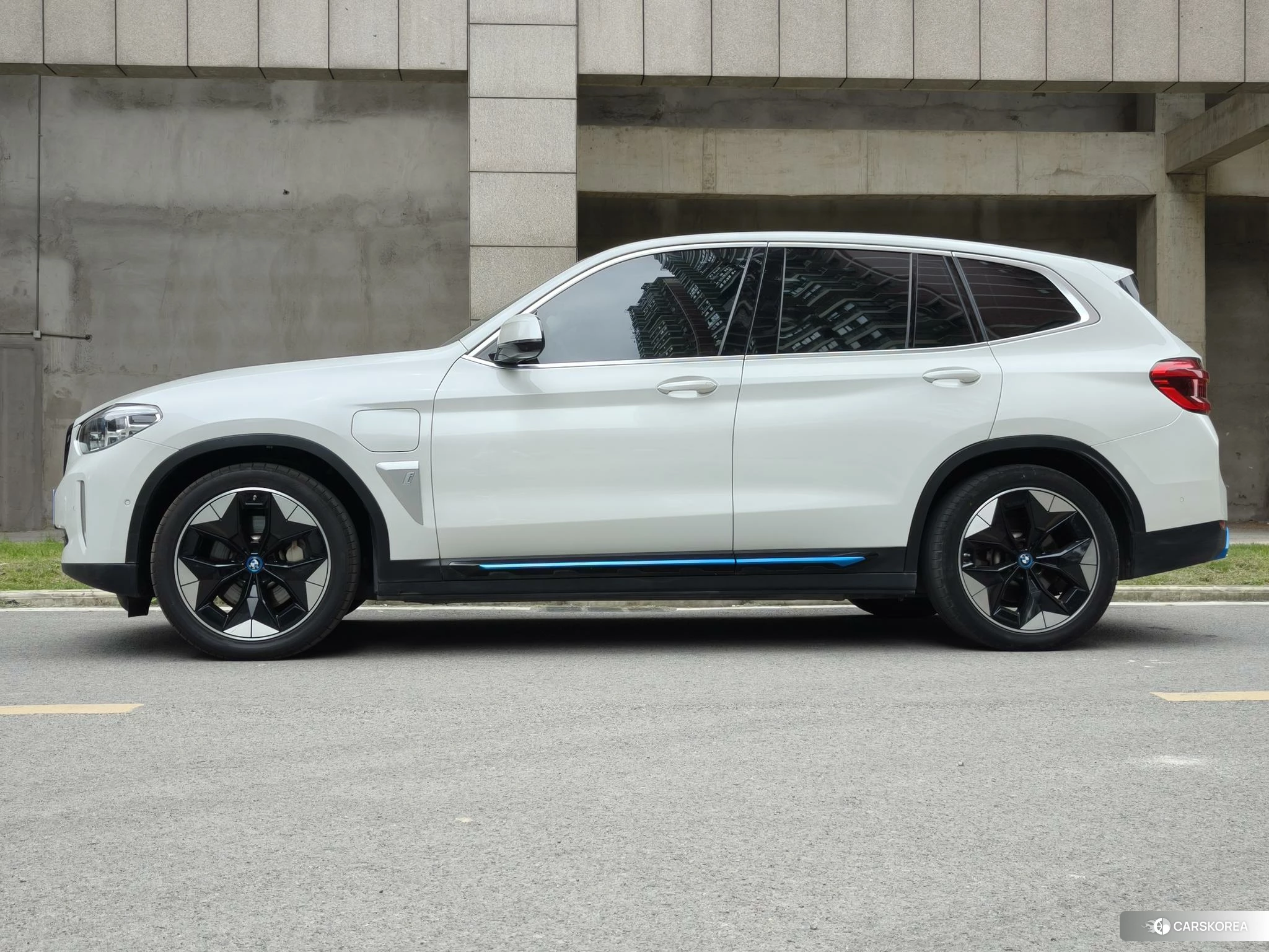 BMW iX3 2021 Белый из Китая, фото 5