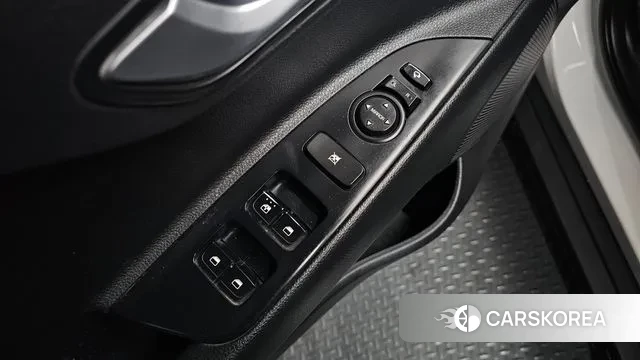 Kia Stonic 2019 Белый из Кореи, фото 5