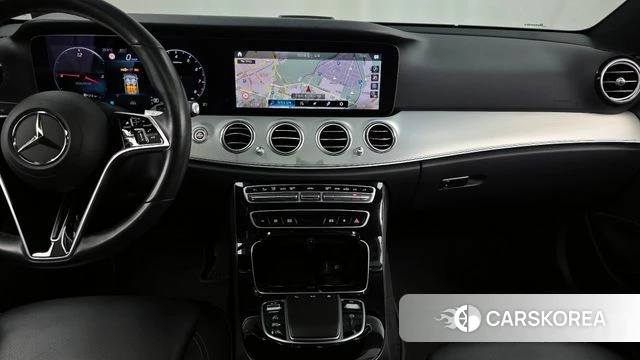 Mercedes-Benz E-Class W213 2021 Серебристо-серый из Кореи, фото 5