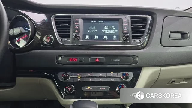 Kia The New Carnival 2019 Белый из Кореи, фото 5