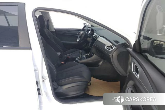 Roewe i5 2021 Белый из Китая, фото 5