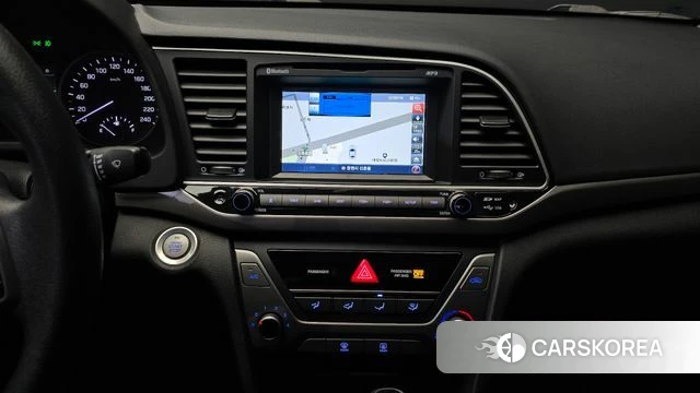 Hyundai Avante AD 2018 Белый из Кореи, фото 5