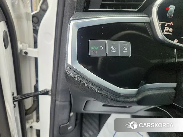 Audi Q3 (F3) 2020 Белый из Кореи, фото 5