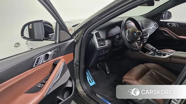 BMW X6 (G06) 2021 Песочный из Кореи, фото 5