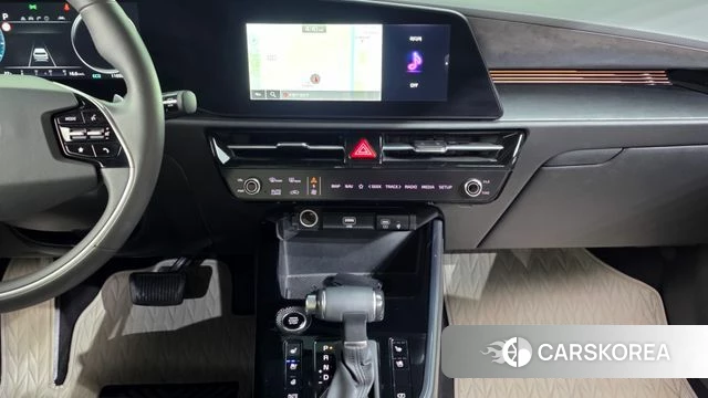 Kia Di Ol Nu Niro 2022 Белый из Кореи, фото 5