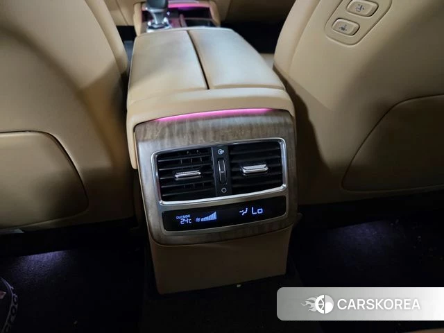 Kia The New K9 2nd generation 2022 Белый из Кореи, фото 5