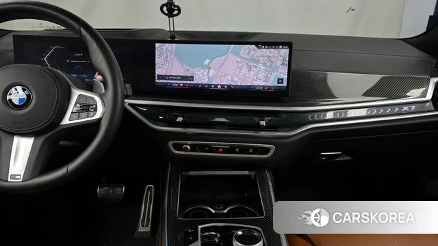 BMW X7 (G07) 2024 Черный из Кореи, фото 5