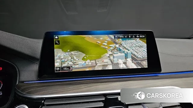 BMW 5 Series (G30) 2019 Белый из Кореи, фото 5